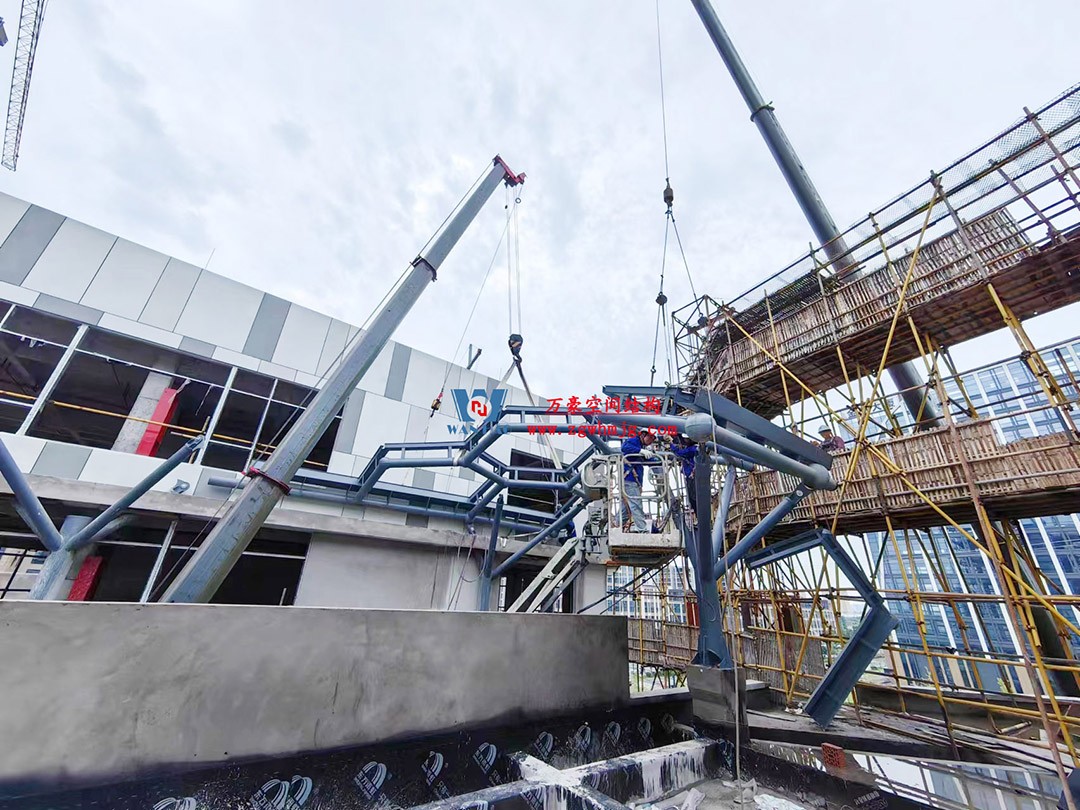 已完工,這個ETFE氣枕商業天幕閃亮登場! 已完工,這個ETFE氣枕商業天幕閃亮登場!