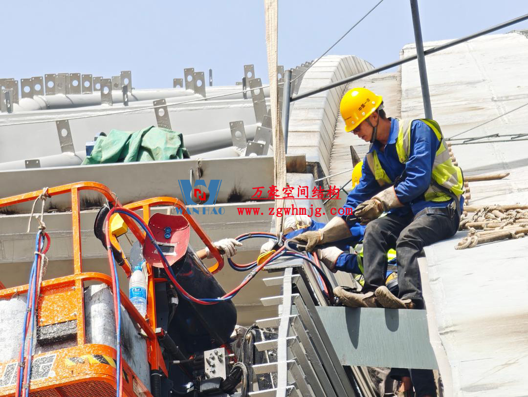 鄭州中原高鐵港數(shù)字展貿(mào)城ETFE膜結(jié)構(gòu) PTFE膜結(jié)構(gòu)項目 鄭州中原高鐵港數(shù)字展貿(mào)城ETFE膜結(jié)構(gòu) PTFE膜結(jié)構(gòu)項目